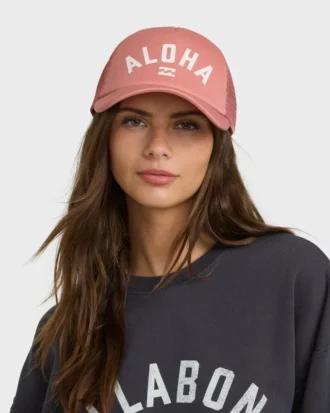 Across Waves Hat