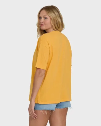Balance of Waves Short Sleeve Knit T-Shirt