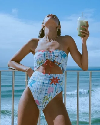 lottie hall summer bandeau one piece swimsuit 1 330x413 - Lottie Hall Summer Bandeau One-Piece Swimsuit