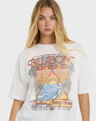 Sun Meets Sea Short Sleeve T-Shirt
